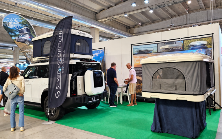 ICONIC AL SALONE DEL CAMPER 2026: OLTRE 1.000 VISITATORI SCOPRONO LA TENDA DA TETTO IN FIBRA DI CARBONIO